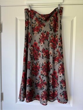 Sundance Gray and Red Floral Lined Lightweight Wool Midi Skirt, Size 12